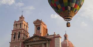 Fiesta En El Aire En Tequisquiapan Mexico Desconocido Pueblos Magicos En Queretaro Fiesta Globos
