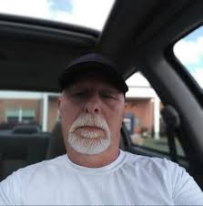 Can someone make this pic clear and color