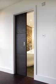 Bathroom pocket doors are popular, as well as in closets, laundry rooms, pantries, and offices. Master Bath Pocket Door Do It Grey Fur Pin Badezimmereinrichtung Stil Badezimmer Haus Innenarchitektur