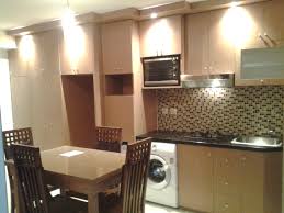 Fleksibilitas ini tentu saja menguntungkan karena kitchen set juga dapat disesuaikan. Kalibata Kitchen Set Djaya Dwipa Furniture