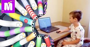 мистер макс Play мистер макс Play мистер макс Play Pervyj Let S Play Maksa V Slither Io Igraem V Chervyakov Letsplej Maks I Katya I Igry Papy Video