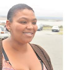 Tong, soutvleis en trifle is op die menu