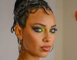 Glenda Model Projects :: Photos, videos, logos, illustrations and branding  :: Behance