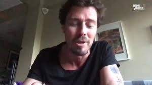 Entrevista con un árbitro: Kader Nouni cambia hobby de juventud a una  carrera