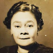 I am the daughter of Regina Denise Campbell, Grandaughter of Mabel Campbell  and Marjorie Hawkins, Great-Grandaughter of Minnie Gentry and  Great-Great-Grandaughter of Mincie Watson. Each of these women fueled my  passion to
