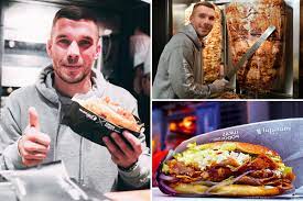 Düzenlenen basın toplantısının ardından lukas podolski. Ex Arsenal Star Lukas Podolski To Open Sixth Kebab Shop To Join His Ice Cream Parlour Pub And Clothes Store