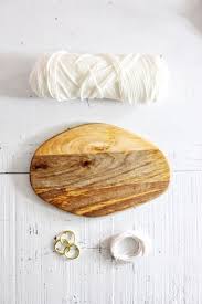 Bestående chopping board holder lots of chopping boards? Ikea Hack Turns This Cutting Board Into A Beautiful Diy Hanging Shelf