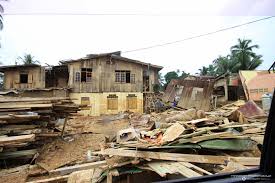Pencemaran bekalan air juga akan berlaku membawa kepada kesukaran dalam pencarian air bersih. 96 Gambar Animasi Rumah Banjir Gratis Download Cikimm Com