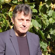 Piotr Spottek- Pod Wielkim Dachem Nieba