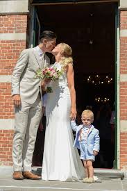 Wout van aert houdt geen breuken over aan zware val in ronde van frankrijk: In Beeld Wout Van Aert Is Getrouwd Wereldkampioen Veldrijden Geeft Zijn Sarah Het Jawoord In Herentals Time Out Hln Be