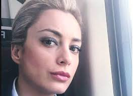 Berlusconi, în vârstă de 83 de ani, și-a părăsit partenera în vârstă de 34  de ani pentru o femeie mai tânără