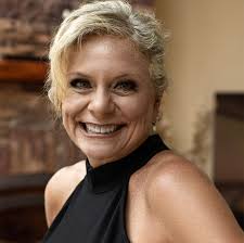 Touring this dream home in one of Wenatchee's most sought-after locations  😍 ➡️ 3,800+ sq ft ➡️ 6 beds ➡️ Wrap-around deck ➡️ EV-ready garage ➡️  Updated + move-in ready Perfect for