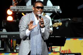 Kelly are looking into a newly surfaced video featuring the r&b in the new video reviewed by cnn, a small mole can be seen on the man's back just to the left of his. R Kelly Unveils Nsfw Video For Cookie Watch