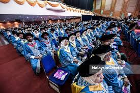 Seksyen perakaunan kumpulan wang sekolah (sp kwas) unit akaun, seksyen perakaunan kewangan. Graduan Tidak Memilih Pekerjaan
