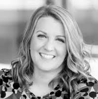 Katie Breaux's Instagram, Twitter & Facebook