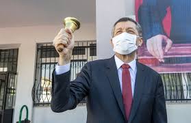 Maybe you would like to learn more about one of these? Milli Egitim Bakani Selcuk Istifa Etti Yerine Ozer Atandi Bianet