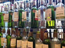 What I Call A Proper Decoration Sri Lanka Might Not Be A Wine Drinking Country But They Know How To Decorate A Hotel Wine Drinks Bottles Decoration Hotel Bar