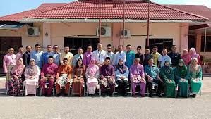Pihak sektor pengurusan maklumat (ict), jabatan pendidikan negeri perak tidak bertanggungjawab terhadap sebarang kehilangan atau kerosakan yang dialami kerana menggunakan maklumat dalam laman web ini. Para Pegawai Ppd Pejabat Pendidikan Daerah Perak Tengah Facebook