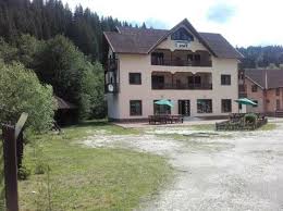 Tora este la o distanta de 3 km de partie si la numai 5 minute de mers cu masina de centrul statiunii. Hotel Silva Vatra Dornei Official Discount Code 2021