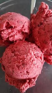 Himbeereis Rezept In 2020 Himbeereis Schokoladen Eis Gefrorene Desserts