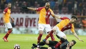 Hafta mücadelesinde yeni malatyaspor, sahasında galatasaray'ı konuk etti. Galatasaray Malatyaspor Mac Sonucu Ve Mac Ozeti Galatasaray Turu Malatya Ya Birakti Gs