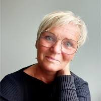 Kim Møller Email & Phone Number