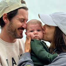 Lindsay Arnold shares sweet moment between her 2 daughters from 4th of  July: See the video