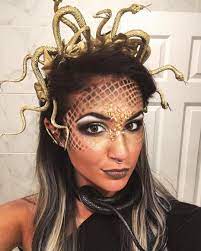 To make a medusa costume of your own, attach a series of rubber snakes to your hair. Lots Of Inspiration Diy Makeup Tutorials And All Accessories You Need To Create Your Own Diy Medusa Costu Medusa Costume Diy Medusa Costume Medusa Halloween