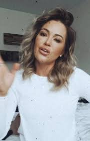 Kristi Christensen's Instagram, Twitter & Facebook