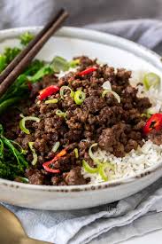 Stir in garlic and cook until fragrant, about 1 minute more, then add tomato pureé, stirring to combine. Crispy Asian Chilli Beef Mince Easy Weeknight Diner Sugar Salt Magic