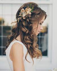 Diy Haarfrisur Fur Die Braut Die Brautjungfer Oder Den Gast Frisur Hochzeit Brautjungfern Frisuren Hochzeitsfrisuren