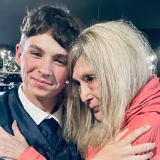 Amber Leroy's Instagram, Twitter & Facebook