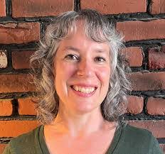 Holly Mcgee's Instagram, Twitter & Facebook