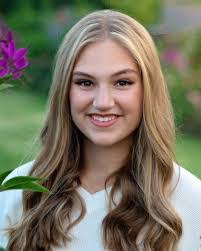 Megan Holzer's Instagram, Twitter & Facebook