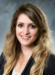 Amanda Kundert's Instagram, Twitter & Facebook