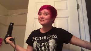 Touch device users, explore by touch or with swipe gestures. How I Style My Really Short Emo Scene Hair Youtube
