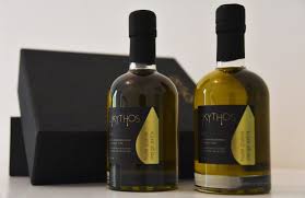 Coffret Huiles D Olive Vierges Extra De Grece Likythos Macallan Whiskey Bottle Whiskey Bottle Bottle