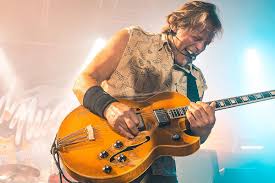 Ted Nugent Half-Assedly Tries To Squash Beef With Joan Jett: “I Love  Lesbians”