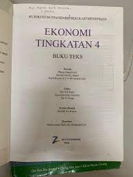 100%(1)100% found this document useful (1 vote). Ekonomi Tingkatan 4 Buku Teks