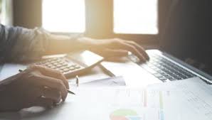 Commercial finance analyst vacancy in silvertree capital (pty) ltd. How To Become A Financial Analyst Salary Qualifications Skills Reviews Seek
