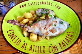 Cocinar durante 5 minutos y añadir el tomate en dados. Conejo Al Ajillo Con Patatas Gastronoming Gastronoming