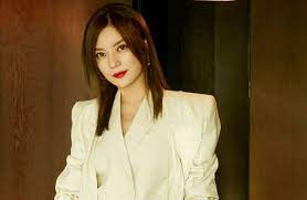 After filming a soul haunted by painting (1994) as a figurant, wei zhao was inspired by li gong's performance and. 3q6mv1cx7e7vym