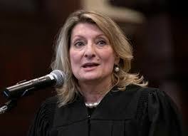 Jill Keen's Instagram, Twitter & Facebook