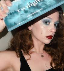 Maggie McGovern (@maggiemcgovmakeup) • Instagram photos and videos