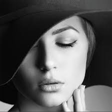 Elle Richmond • Daniel Choi Design