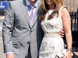 Ally mccoist has one sister called alison. Rangers Boss Ally Mccoist Flies To New York For Secret Wedding And Marries Long Term Partner Vivien Daily Record