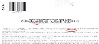 In caso di contravvenzione stradale, la seconda multa, in caso di mancata comunicazione dei dati del conducente, deve essere notificata entro tempi stretti: Multe