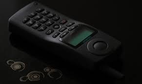 Einer der ersten kassenschlager, das handy wurde über millionen mal verkauft. Erstes Mobiltelefon Welche Meilensteine Lagen Auf Dem Weg Vom Ersten Handy Zum Top Smartphone
