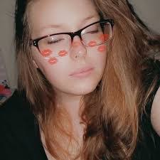 Jaclyn Burke's Instagram, Twitter & Facebook