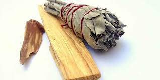 How to cleanse your home with sage & palo santo. How To Cleanse Your House With Burning Sage Higgypop